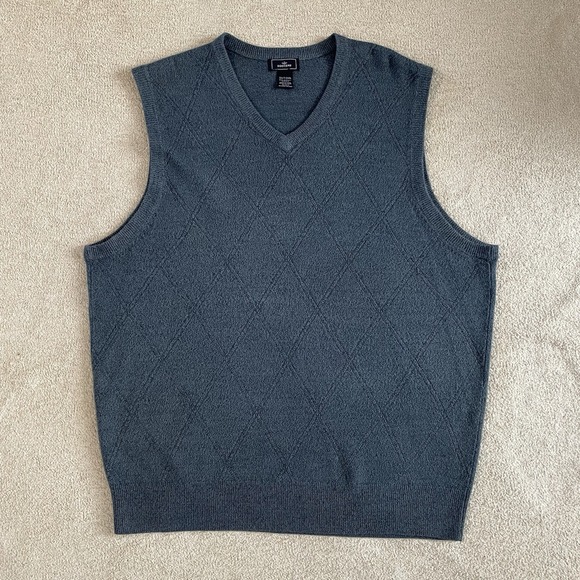 2 Pack, Dockers Men's 2XLT Sweater Vest Gray And Black Argyle Knit 100% Acrylic - Picture 2 of 13